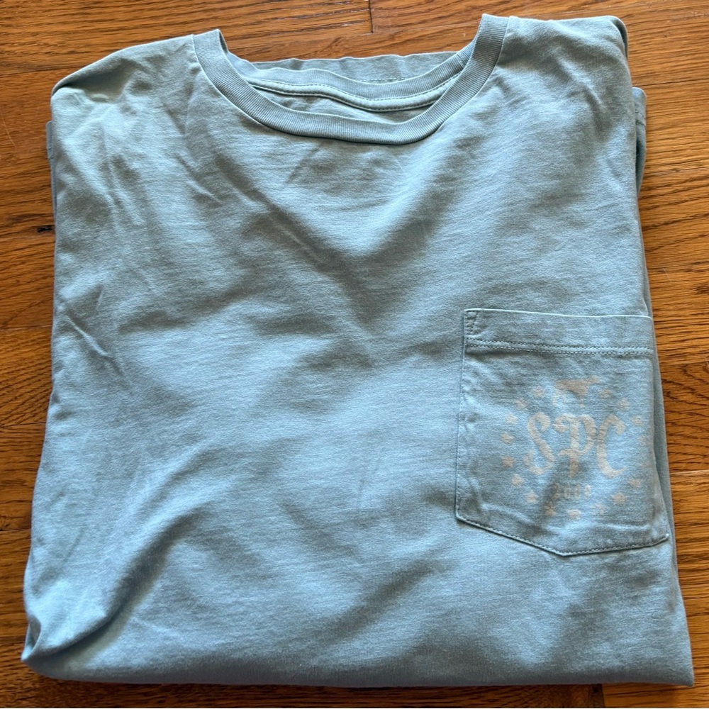 Southern Point LS Tshirt w/Stars & Stripes Dog on back, Size L, Blue, EUC